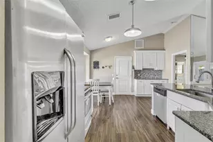 6109 61st Ct E, Palmetto, FL 34221 - Photo 14