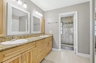 5207 Myrtle Wood, Sarasota, FL 34235 - Photo 16