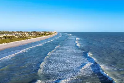 825 Bayport Way #825, Longboat Key, FL 34228 - Photo 12