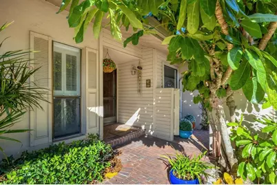 4870 Kestral Park Circle #14, Sarasota, FL 34231 - Photo 6