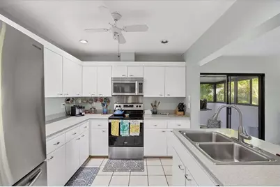 4870 Kestral Park Circle #14, Sarasota, FL 34231 - Photo 20