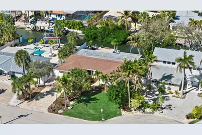 353 Avenida Leona, Sarasota, FL 34242 - Photo 58