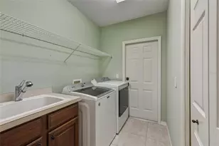 6586 Waters Edge Way, Lakewood Ranch, FL 34202 - Photo 40