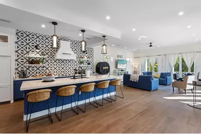 211 81st Street #B, Holmes Beach, FL 34217 - Photo 6