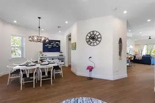 211 81st St, Holmes Beach, FL 34217 - Photo 4