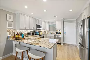 1602 Stickney Point Rd, Sarasota, FL 34231 - Photo 4