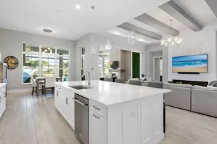 8556 Pavia Way, Lakewood Ranch, FL 34202 - Photo 18