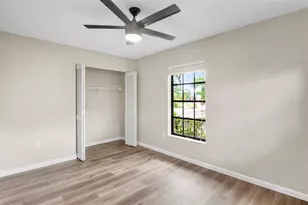 2529 Rustic Oak Ct Ct, Sarasota, FL 34232 - Photo 14