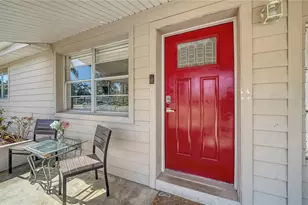 3008 Arch Dr, Sarasota, FL 34232 - Photo 4