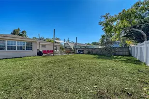 3008 Arch Dr, Sarasota, FL 34232 - Photo 28