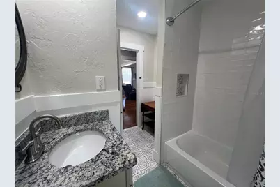 914 17th Street W, Bradenton, FL 34205 - Photo 16