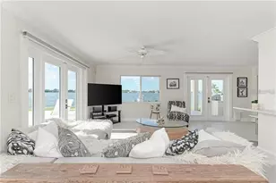 7692 Cove Terrace, Sarasota, FL 34231 - Photo 10