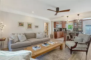 838 Highland St, Sarasota, FL 34234 - Photo 6