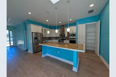 13653 Heritage Way, Sarasota, FL 34240 - Photo 10