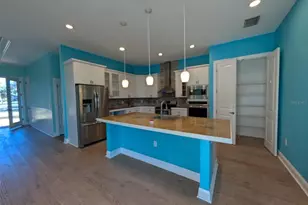 13653 Heritage Way, Sarasota, FL 34240 - Photo 10