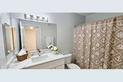 1040 Villagio Circle #201, Sarasota, FL 34237 - Photo 12