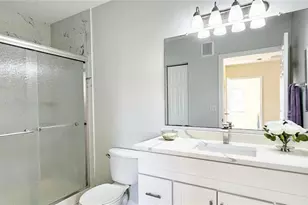 1040 Villagio Cir, Sarasota, FL 34237 - Photo 10