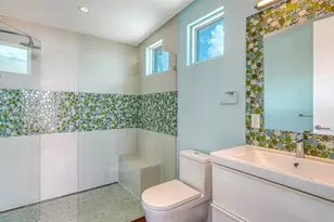 160 Whittier Dr, Sarasota, FL 34236 - Photo 82