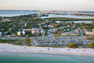 160 Whittier Dr, Sarasota, FL 34236 - Photo 92