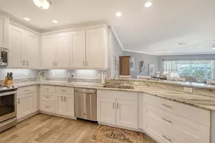 7910 34th Ave W, Bradenton, FL 34209 - Photo 4