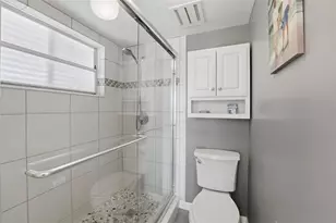 437 Cerromar Ln, Venice, FL 34293 - Photo 24