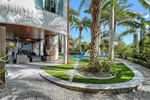 513 Villa Rosa Way, Anna Maria, FL 34216 - Photo 28