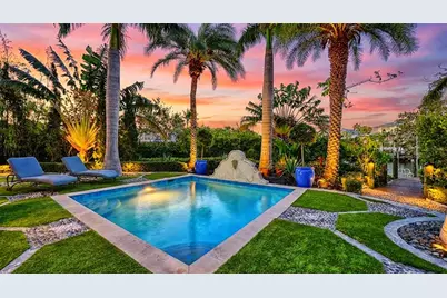 513 Villa Rosa Way, Anna Maria, FL 34216 - Photo 2