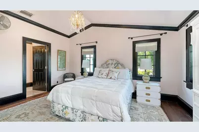 513 Villa Rosa Way, Anna Maria, FL 34216 - Photo 20