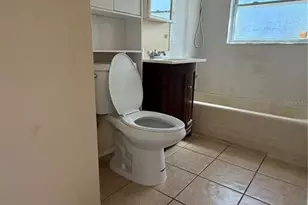 1062 40th St, Sarasota, FL 34234 - Photo 12