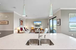 17520 Gawthrop Dr, Lakewood Ranch, FL 34211 - Photo 12