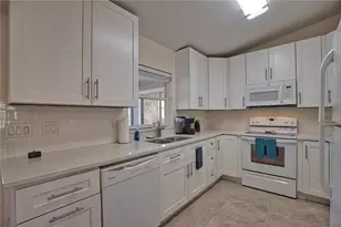 9222 Crugar Terrace, Englewood, FL 34224 - Photo 10