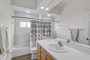 1211 Lost Creek Ct, Osprey, FL 34229 - Photo 24