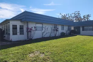 1811 Bedford Ln, Sun City Center, FL 33573 - Photo 32