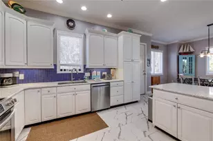 803 Gladiolus St, Anna Maria, FL 34216 - Photo 8