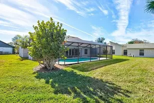 3982 Kingston Dr, Sarasota, FL 34238 - Photo 24