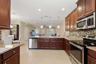 177 Navigation Cir, Osprey, FL 34229 - Photo 18
