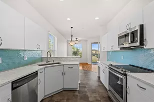 1181 Burgos Dr, Sarasota, FL 34238 - Photo 28