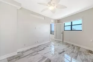 5740 Midnight Pass Rd, Sarasota, FL 34242 - Photo 26