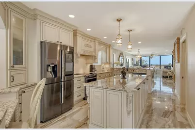 5740 Midnight Pass Road #307, Sarasota, FL 34242 - Photo 4