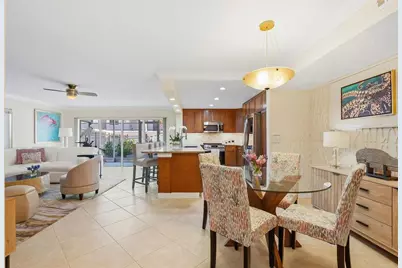 800 Benjamin Franklin Drive #110, Sarasota, FL 34236 - Photo 8