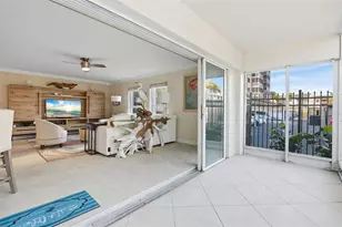 800 Benjamin Franklin Dr, Sarasota, FL 34236 - Photo 22