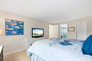 800 Benjamin Franklin Dr, Sarasota, FL 34236 - Photo 16