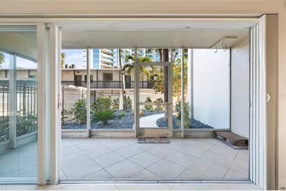 800 Benjamin Franklin Drive #110, Sarasota, FL 34236 - Photo 20