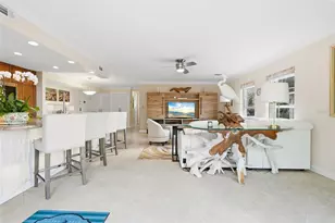 800 Benjamin Franklin Dr, Sarasota, FL 34236 - Photo 10