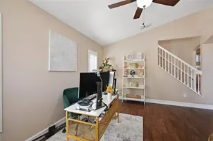 12012 Longview Lake Cir, Bradenton, FL 34211 - Photo 10