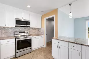 556 Mimosa Ave NW, Port Charlotte, FL 33952 - Photo 20