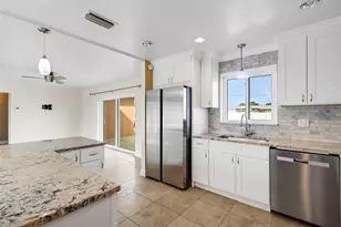 556 Mimosa Ave NW, Port Charlotte, FL 33952 - Photo 22