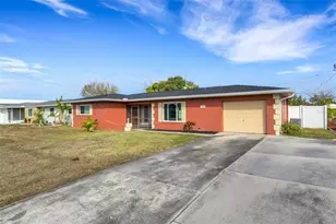 556 Mimosa Ave NW, Port Charlotte, FL 33952 - Photo 6