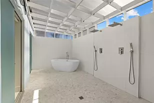 320 S Shore Dr, Sarasota, FL 34234 - Photo 26