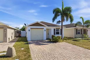 4107 11th St E, Bradenton, FL 34208 - Photo 2
